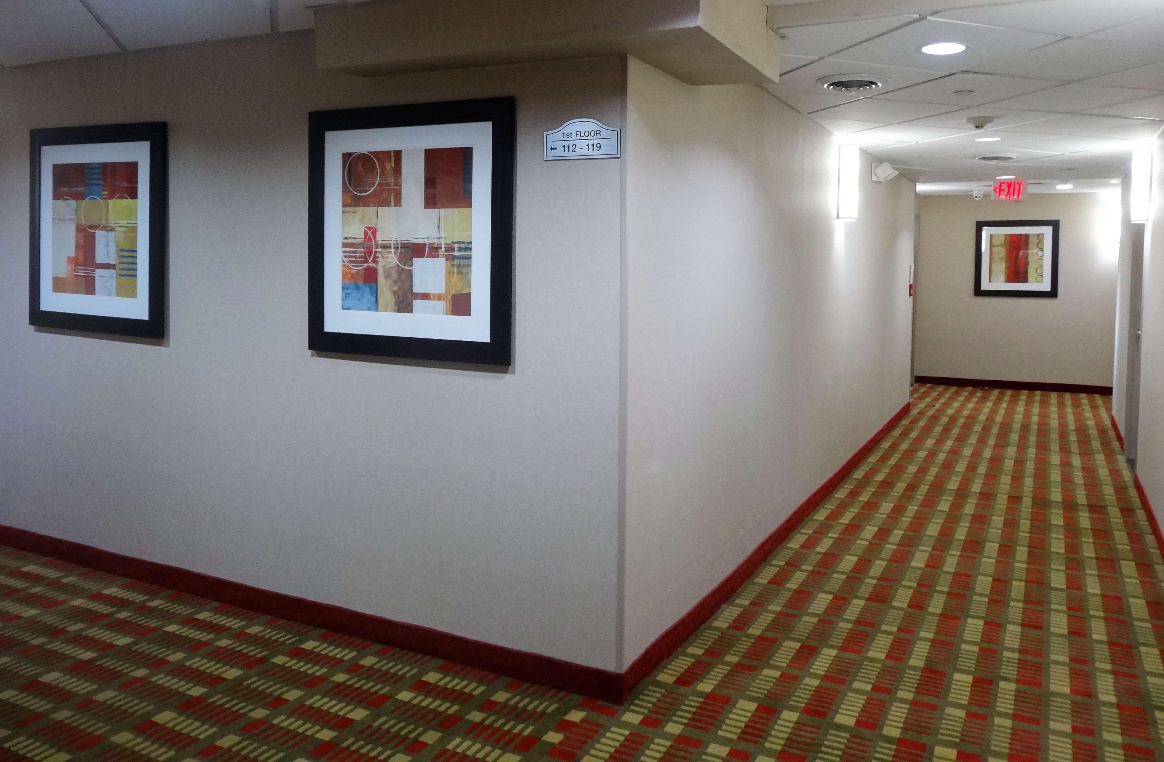 Best Western Plus Bowmanville Eksteriør bilde