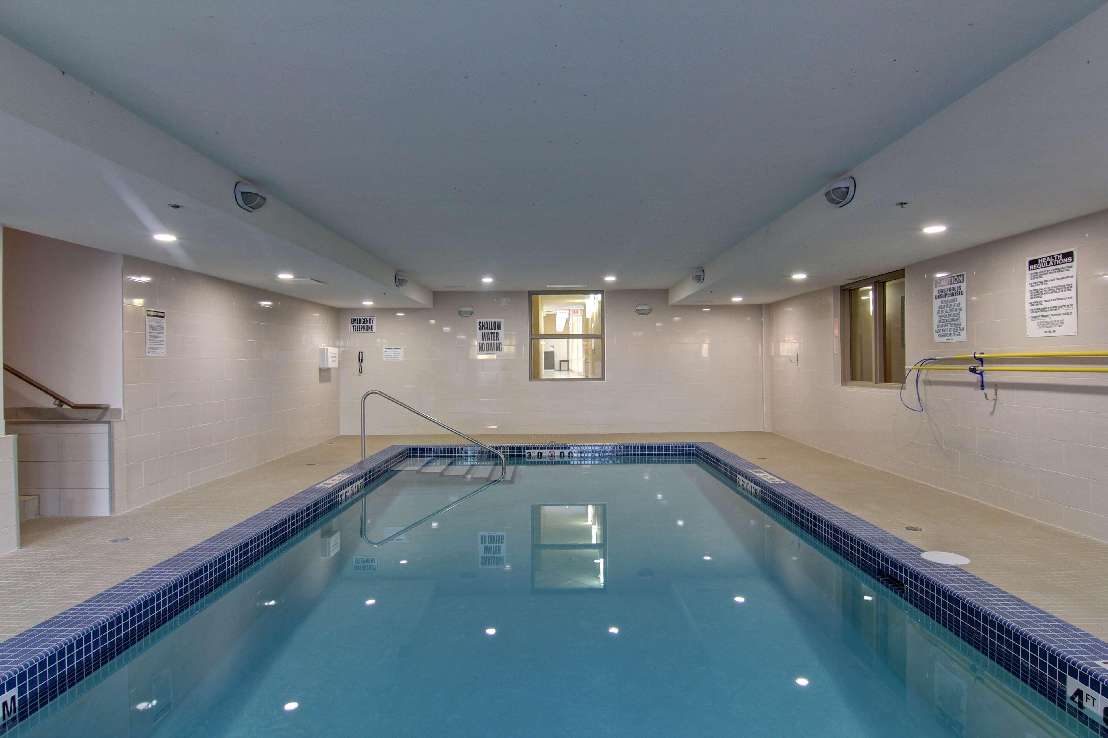 Best Western Plus Bowmanville Eksteriør bilde