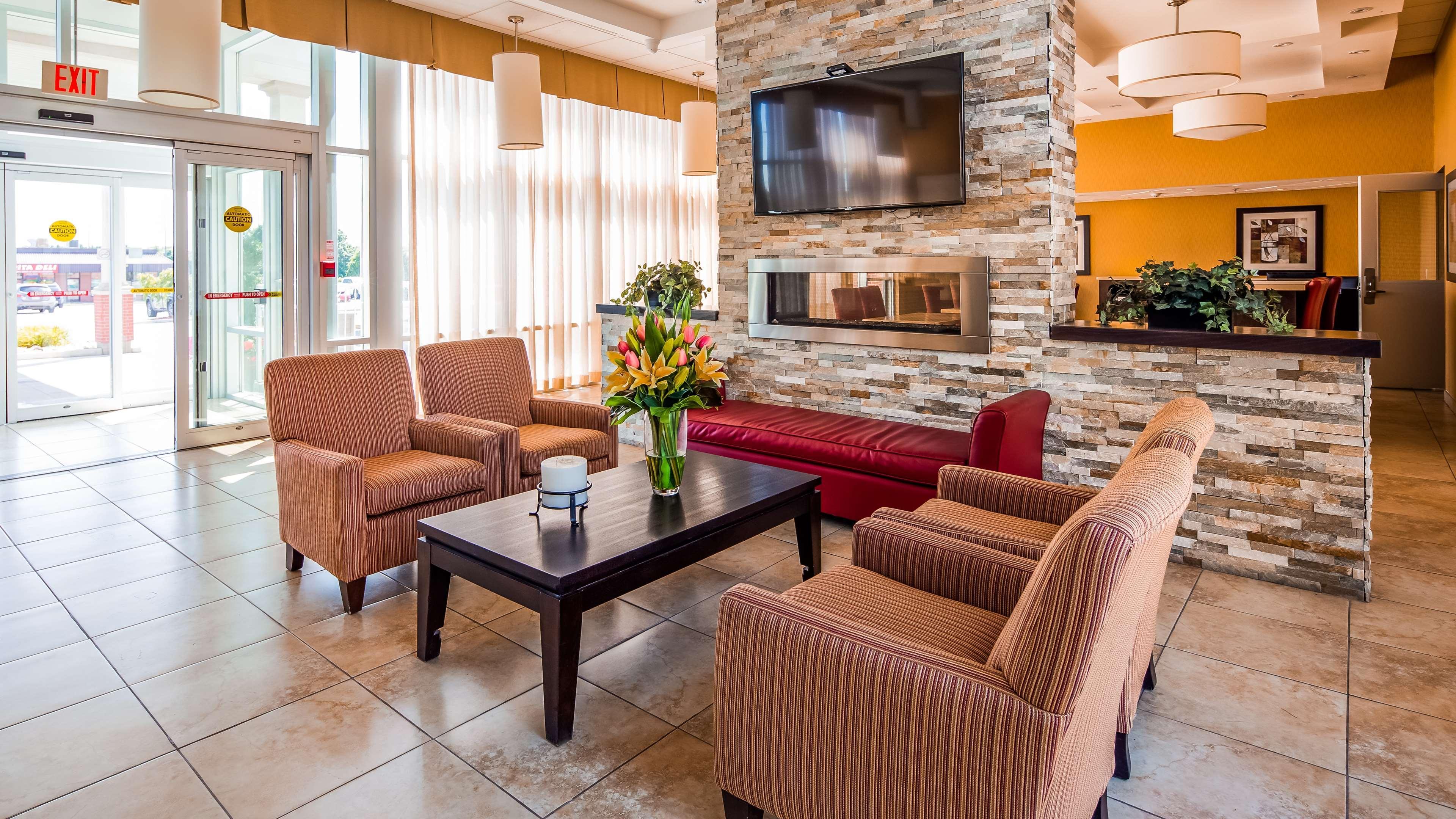 Best Western Plus Bowmanville Eksteriør bilde