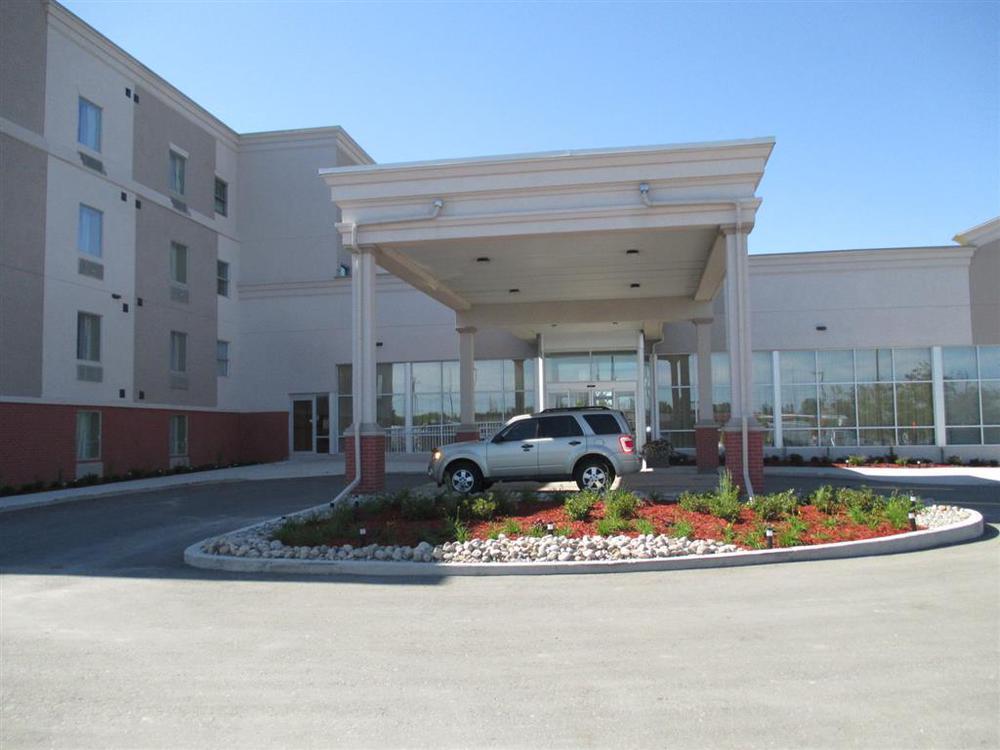 Best Western Plus Bowmanville Eksteriør bilde